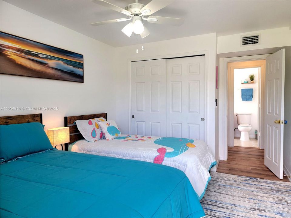 For Sale: $347,000 (3 beds, 1 baths, 1656 Square Feet)