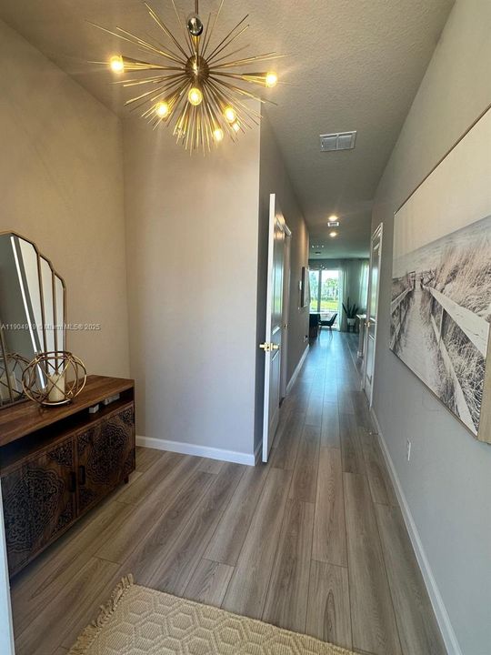 For Sale: $445,000 (3 beds, 2 baths, 1454 Square Feet)