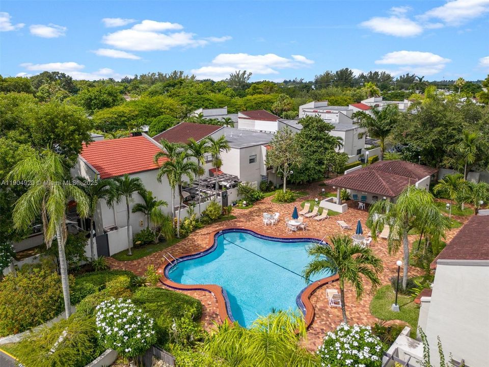 Active With Contract: $3,100 (3 beds, 2 baths, 1234 Square Feet)