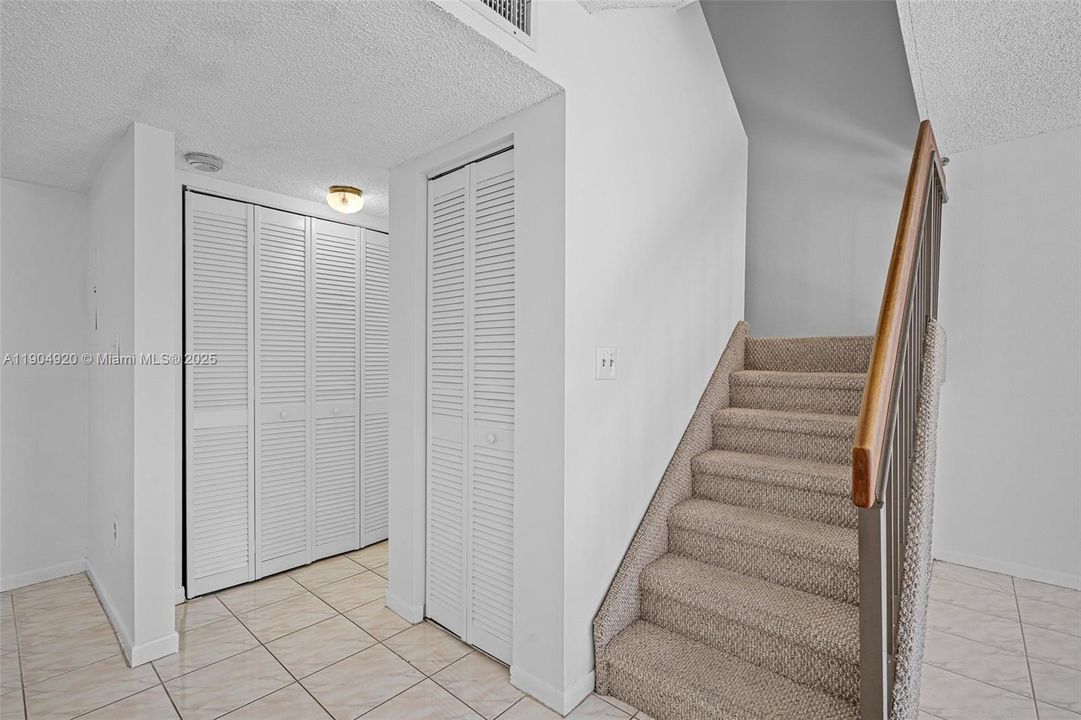 Active With Contract: $3,100 (3 beds, 2 baths, 1234 Square Feet)