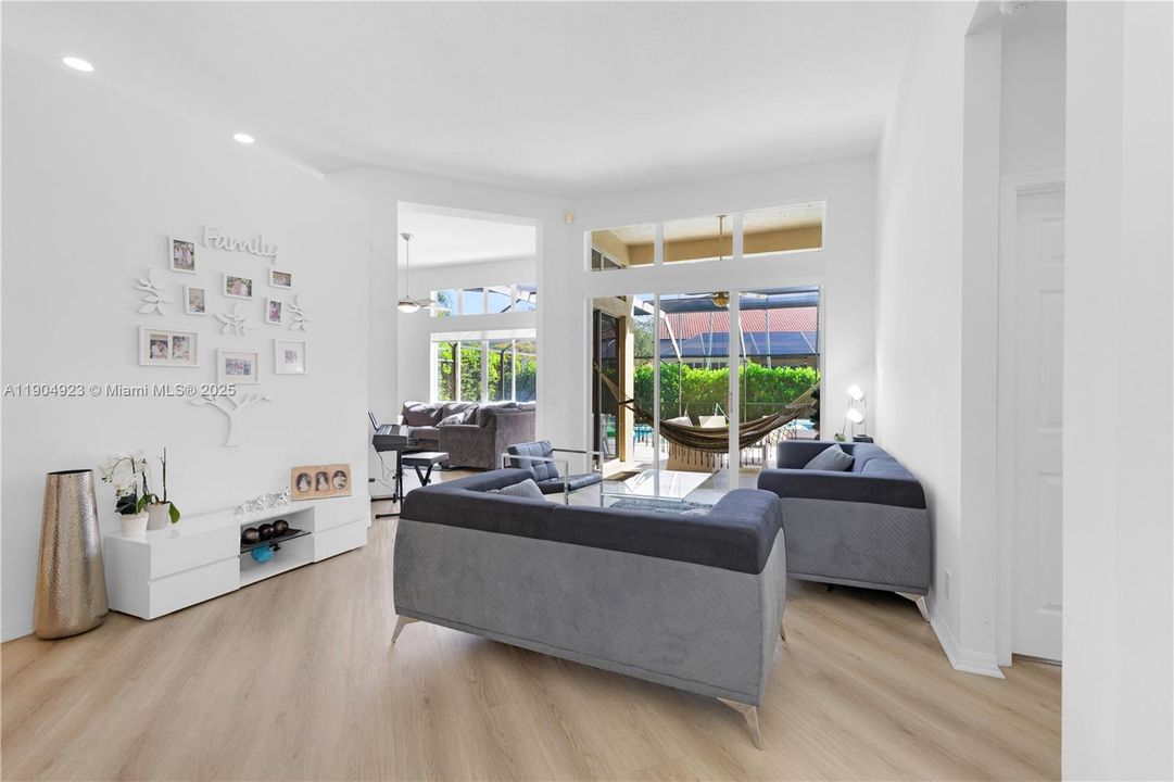 For Sale: $999,000 (4 beds, 2 baths, 2255 Square Feet)