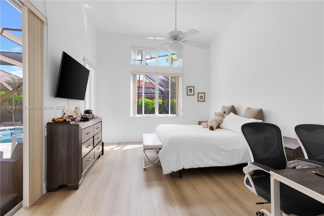 For Sale: $999,000 (4 beds, 2 baths, 2255 Square Feet)