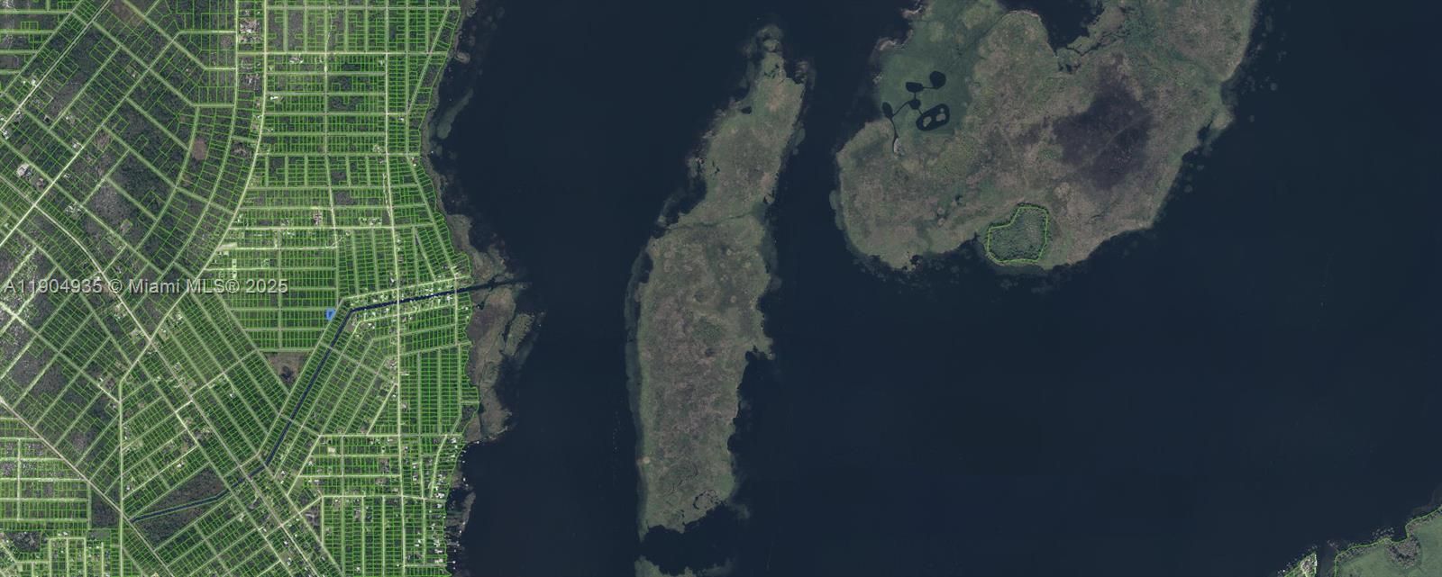 For Sale: $8,900 (0.35 acres)