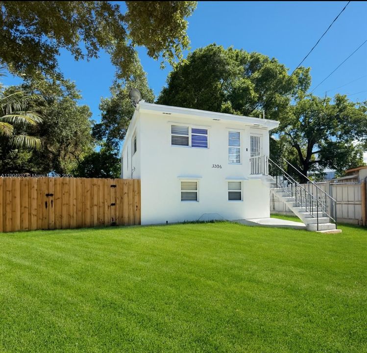 For Sale: $777,900 (0 beds, 0 baths, 1926 Square Feet)