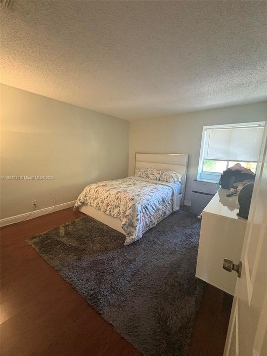 For Rent: $5,900 (4 beds, 2 baths, 2508 Square Feet)