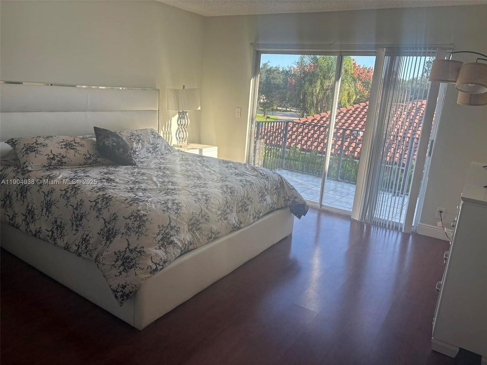 For Rent: $5,900 (4 beds, 2 baths, 2508 Square Feet)