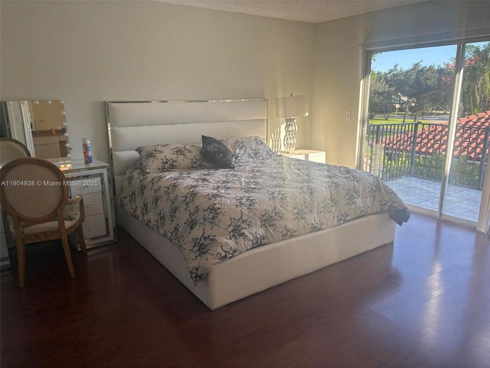 For Rent: $5,900 (4 beds, 2 baths, 2508 Square Feet)