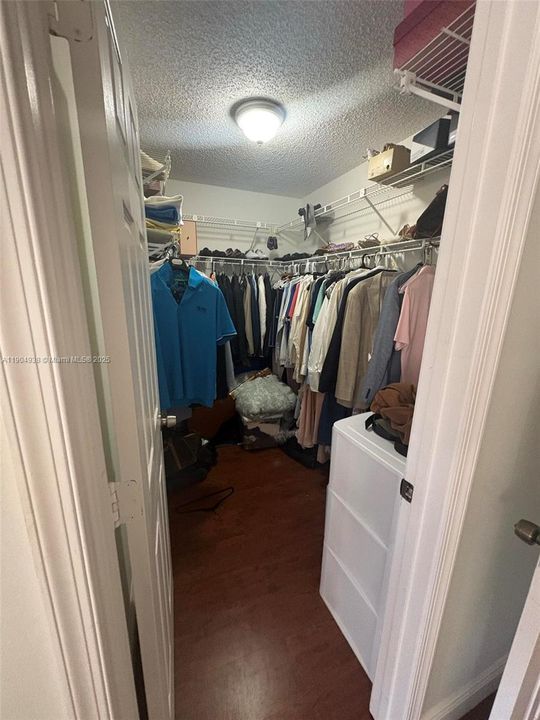 For Rent: $5,900 (4 beds, 2 baths, 2508 Square Feet)