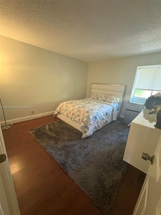 For Rent: $5,900 (4 beds, 2 baths, 2508 Square Feet)