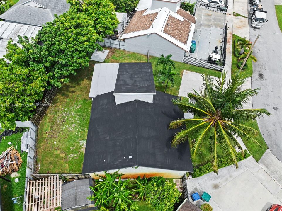 Recently Sold: $569,900 (3 beds, 2 baths, 1411 Square Feet)