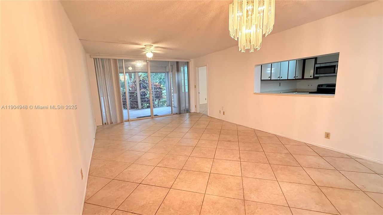 For Sale: $299,000 (3 beds, 2 baths, 1155 Square Feet)