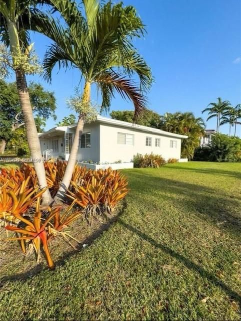 For Sale: $1,699,999 (0 beds, 0 baths, 2585 Square Feet)