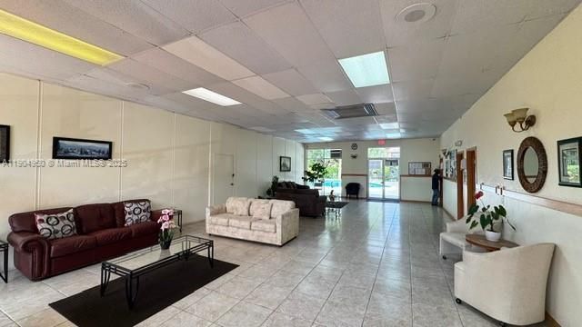 Recently Rented: $1,500 (1 beds, 1 baths, 695 Square Feet)