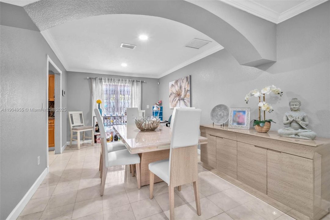 For Sale: $879,000 (4 beds, 3 baths, 2005 Square Feet)