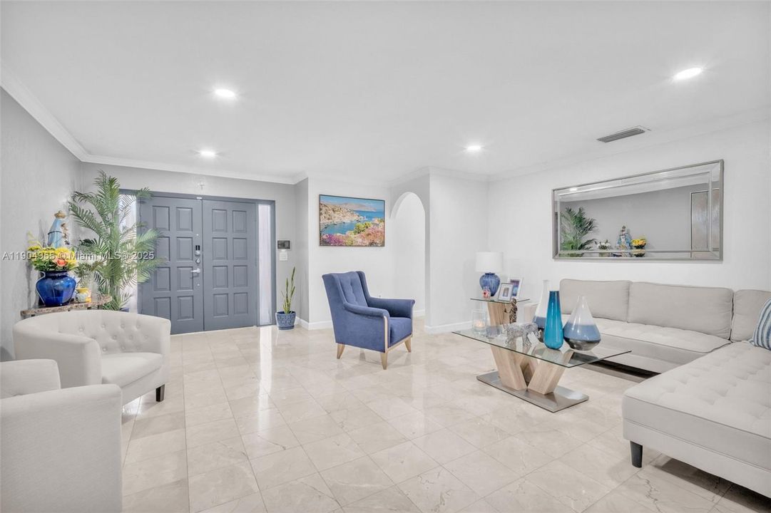 For Sale: $879,000 (4 beds, 3 baths, 2005 Square Feet)