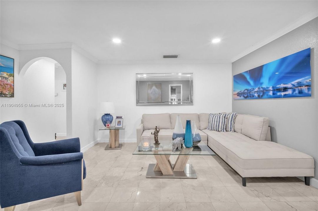 For Sale: $879,000 (4 beds, 3 baths, 2005 Square Feet)