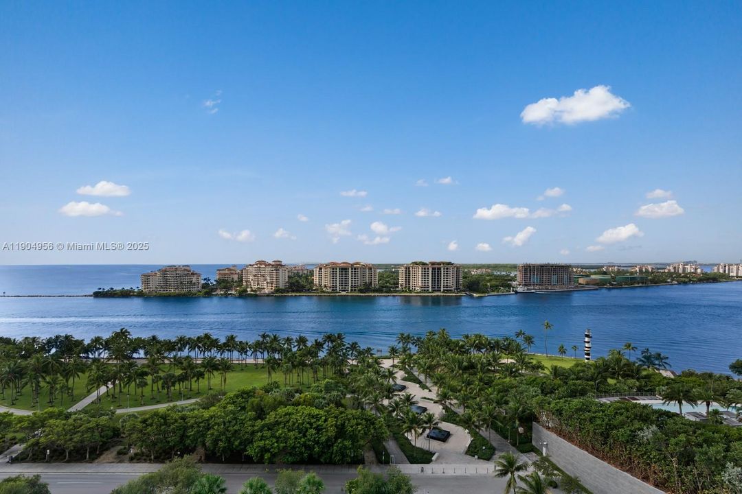 待售: $3,495,000 (3 贝兹, 2 浴室, 2340 平方英尺)