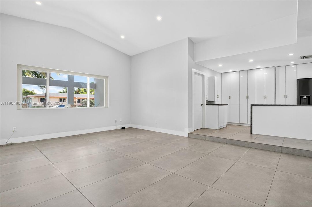 Living room/Formal Dining