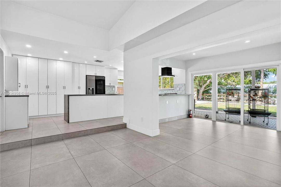 Formal Dining, kitchen, Peninsula Breakfast area/Patio