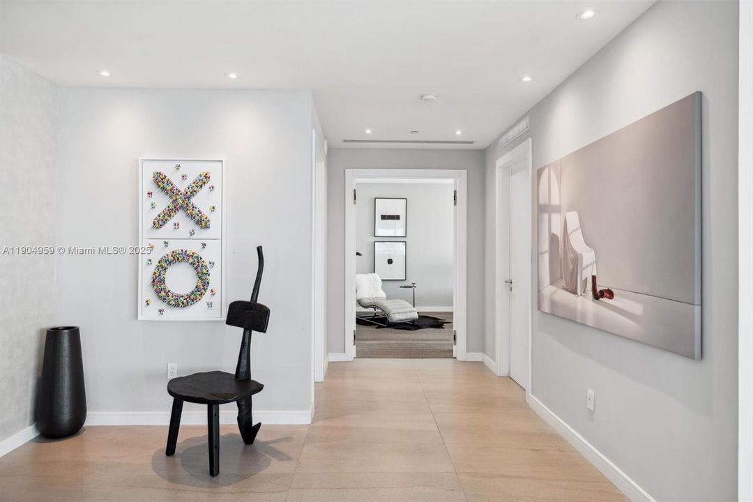 For Sale: $17,900,000 (3 beds, 4 baths, 3335 Square Feet)