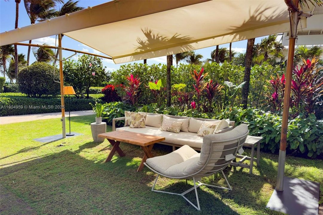 For Sale: $17,900,000 (3 beds, 4 baths, 3335 Square Feet)