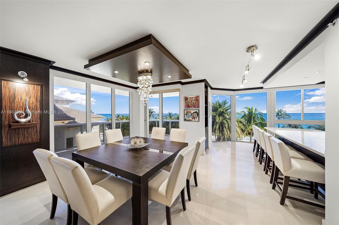 En Venta: $2,500,000 (2 camas, 3 baños, 2010 Pies cuadrados)