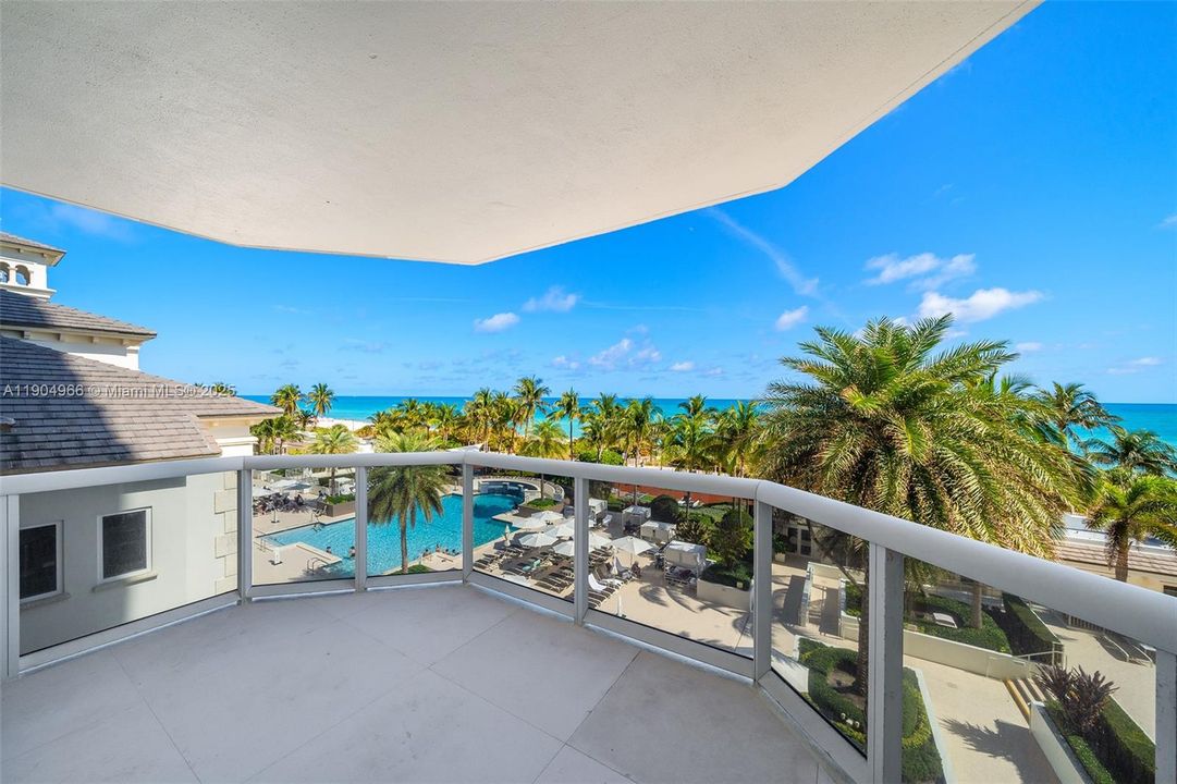 En Venta: $2,500,000 (2 camas, 3 baños, 2010 Pies cuadrados)