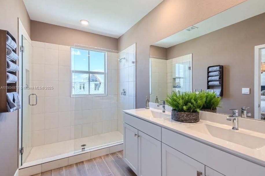 For Rent: $4,300 (4 beds, 3 baths, 2260 Square Feet)