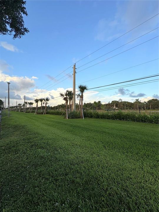 For Sale: $199,000 (2 beds, 1 baths, 1020 Square Feet)