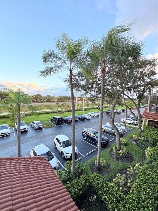 For Sale: $199,000 (2 beds, 1 baths, 1020 Square Feet)