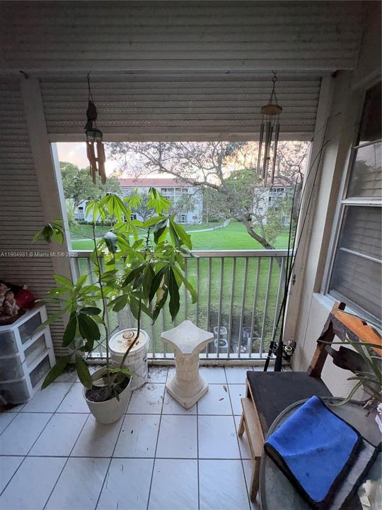 For Sale: $199,000 (2 beds, 1 baths, 1020 Square Feet)