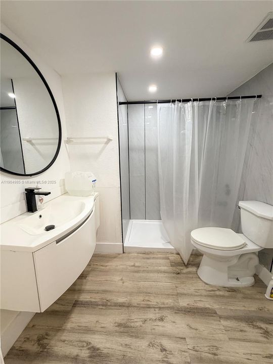 For Rent: $2,799 (2 beds, 2 baths, 1284 Square Feet)