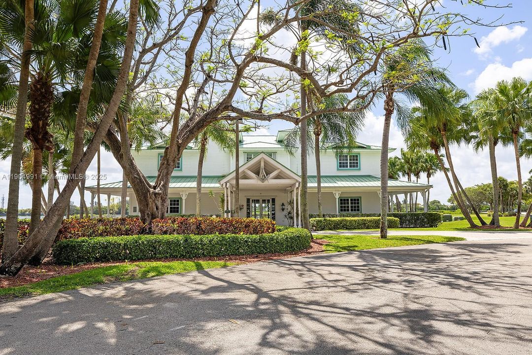 На продажу: $535,000 (3 спален, 2 ванн, 1221 Квадратных фут)