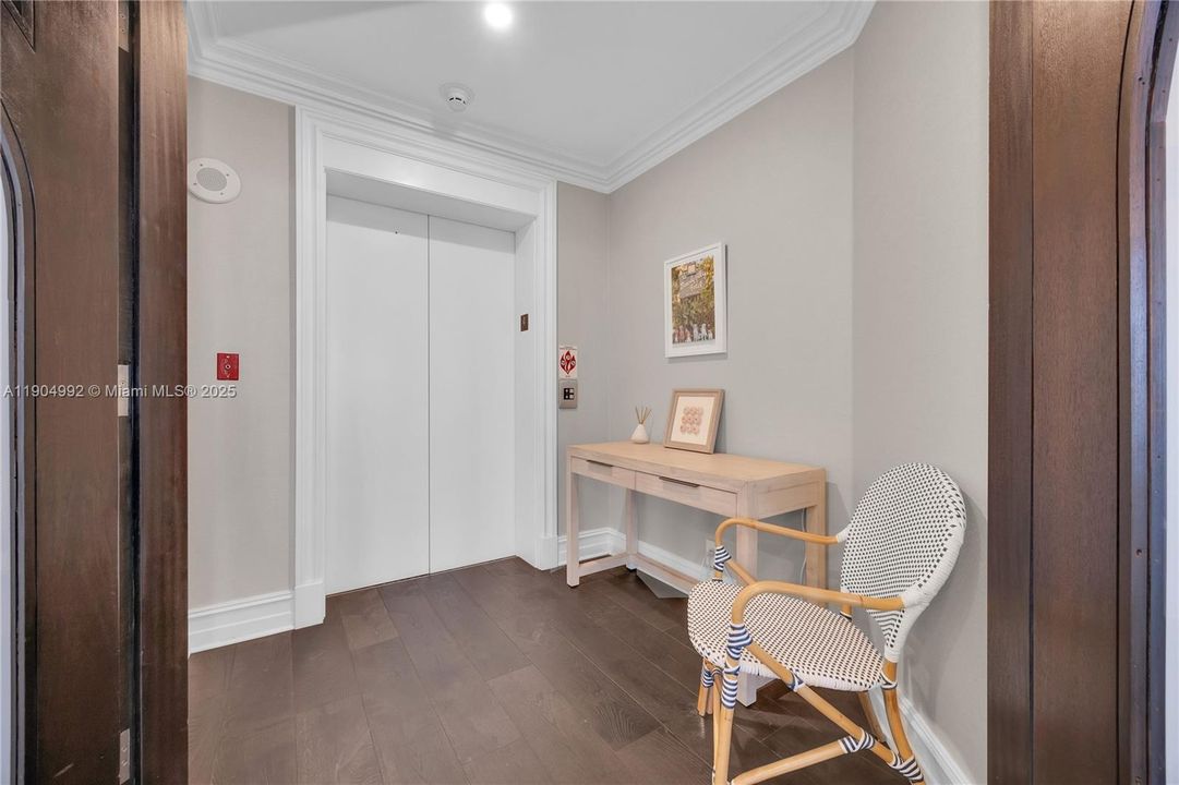 На продажу: $2,475,000 (3 спален, 3 ванн, 2950 Квадратных фут)