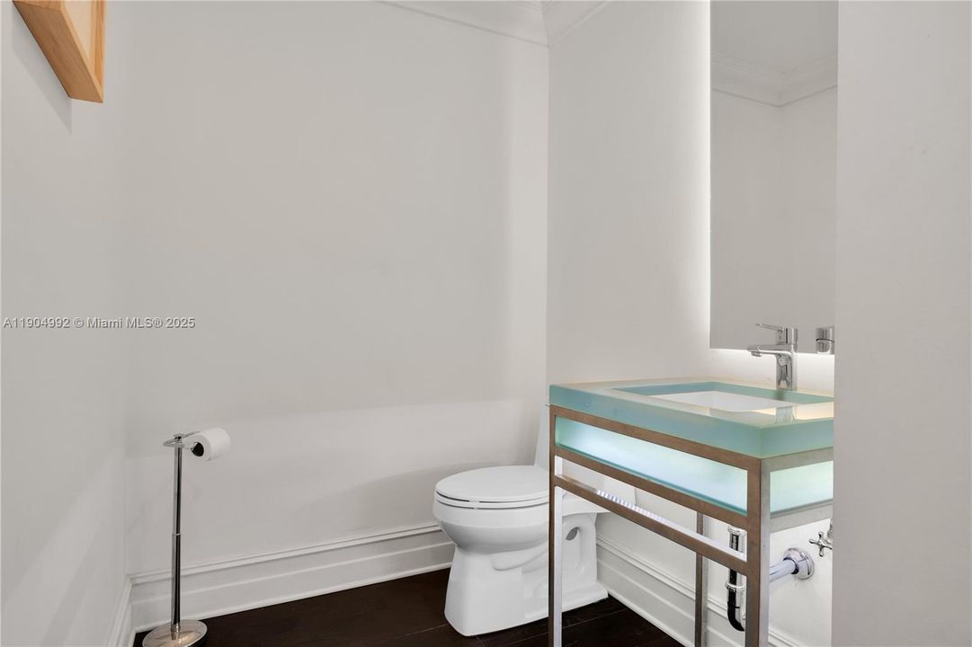 На продажу: $2,475,000 (3 спален, 3 ванн, 2950 Квадратных фут)