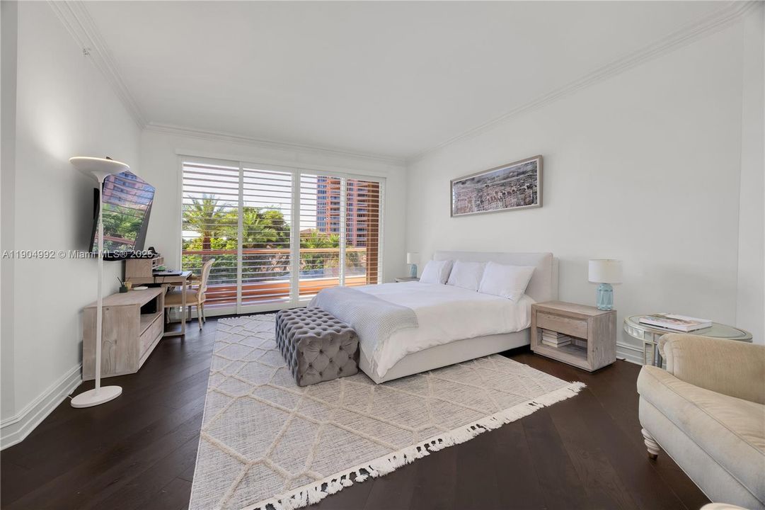 На продажу: $2,475,000 (3 спален, 3 ванн, 2950 Квадратных фут)