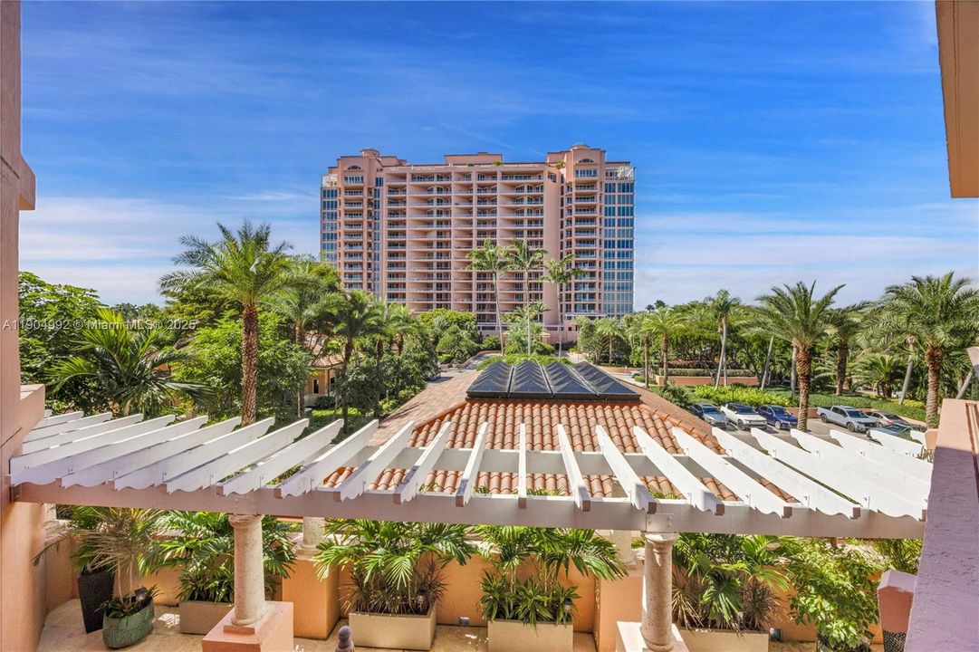 На продажу: $2,475,000 (3 спален, 3 ванн, 2950 Квадратных фут)