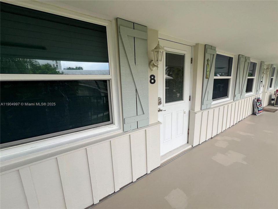 出租: $2,100 (1 贝兹, 1 浴室, 608 平方英尺)