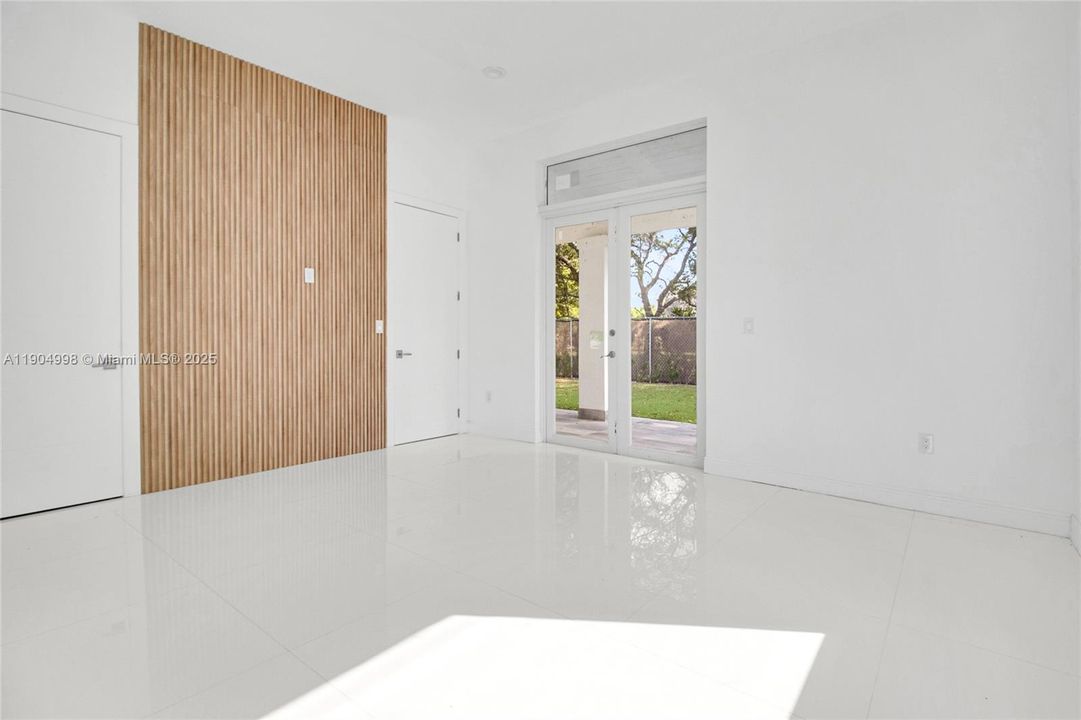 For Sale: $3,750,000 (4 beds, 4 baths, 5471 Square Feet)