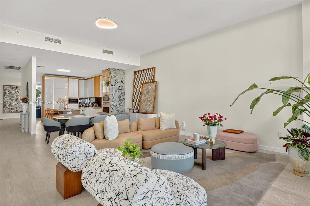 En Renta: $28,500 (3 camas, 3 baños, 2532 Pies cuadrados)