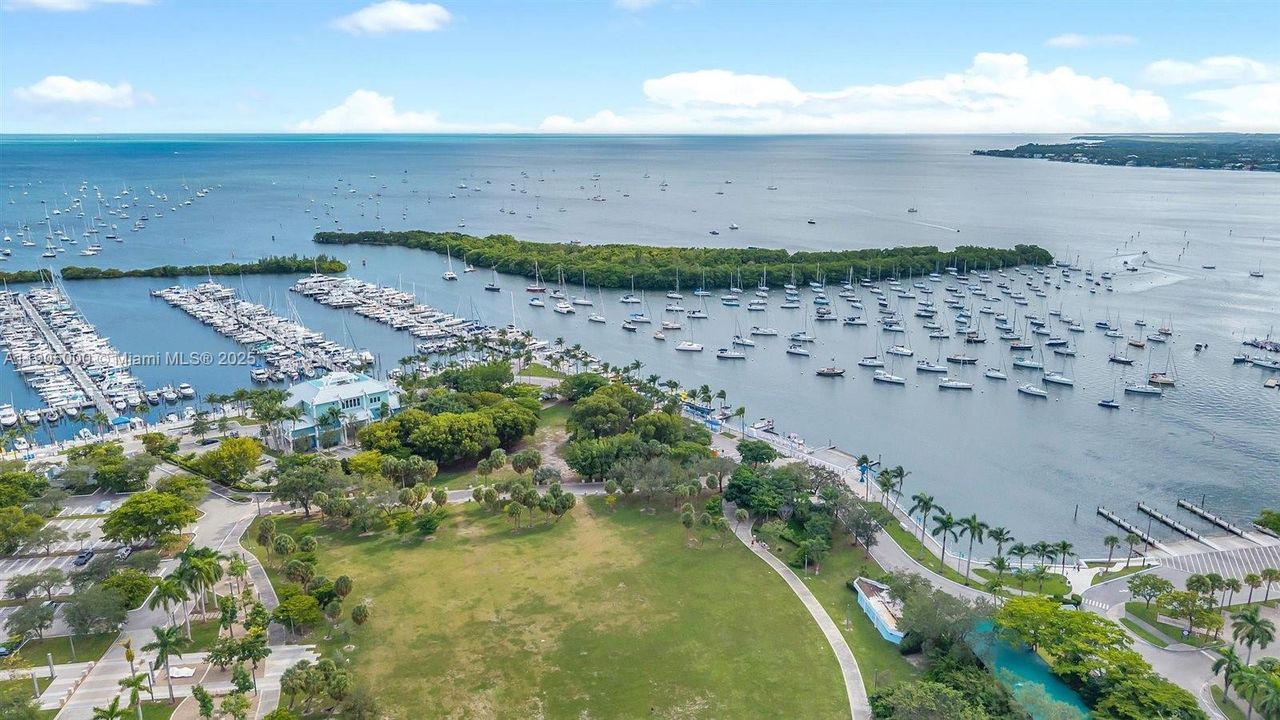 En Renta: $28,500 (3 camas, 3 baños, 2532 Pies cuadrados)