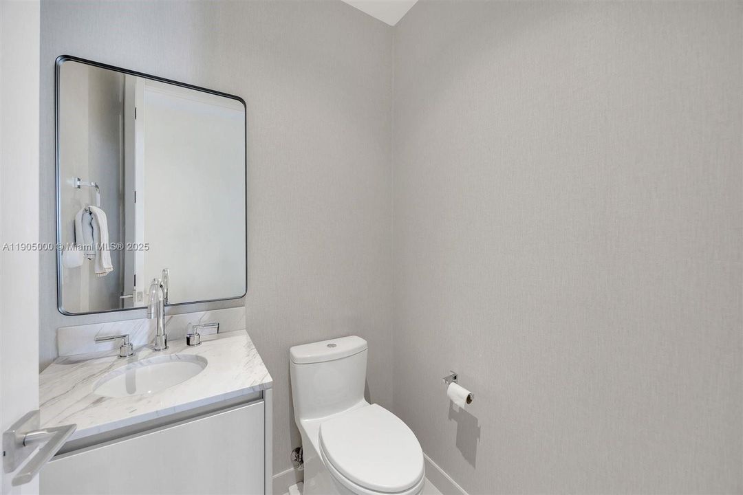 En Renta: $28,500 (3 camas, 3 baños, 2532 Pies cuadrados)