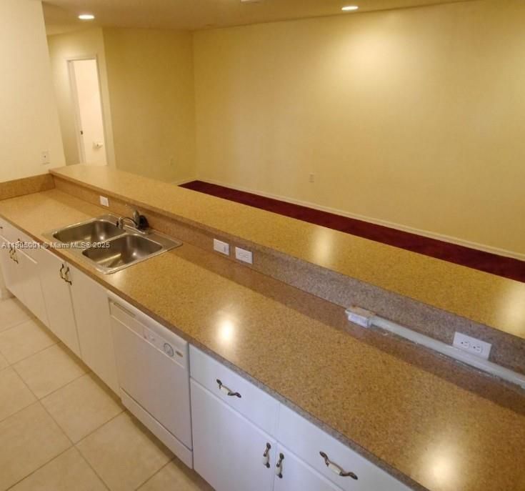 En Renta: $2,200 (3 camas, 2 baños, 1515 Pies cuadrados)