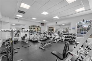 For Rent: $2,300 (2 beds, 2 baths, 910 Square Feet)