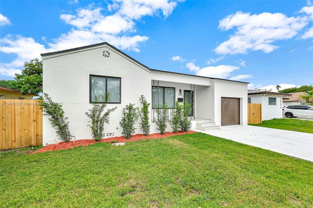 For Sale: $699,999 (0 beds, 0 baths, 1719 Square Feet)