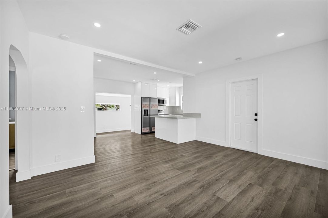 For Sale: $699,999 (0 beds, 0 baths, 1719 Square Feet)