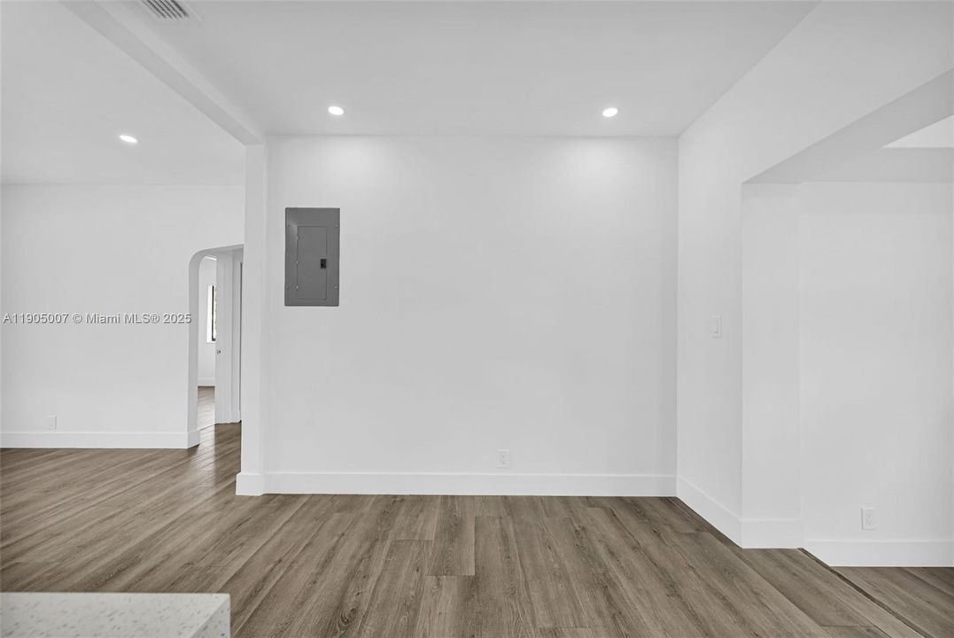 For Sale: $699,999 (0 beds, 0 baths, 1719 Square Feet)