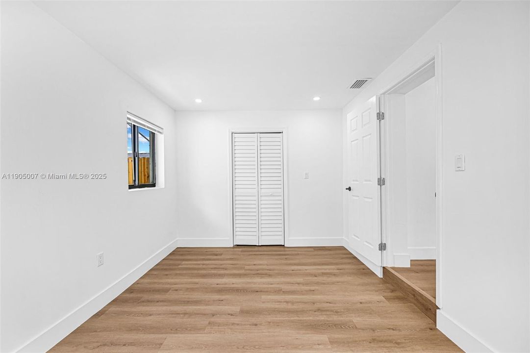 For Sale: $699,999 (0 beds, 0 baths, 1719 Square Feet)