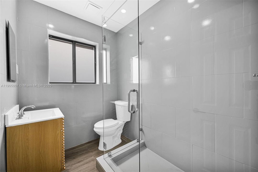 For Sale: $699,999 (0 beds, 0 baths, 1719 Square Feet)