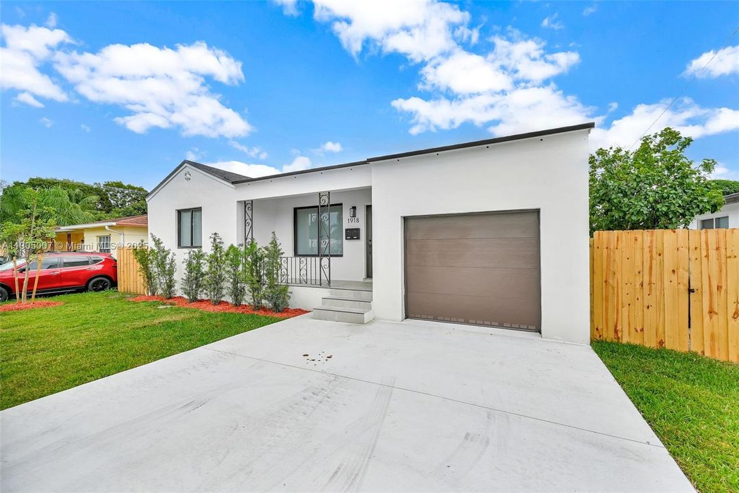 For Sale: $699,999 (0 beds, 0 baths, 1719 Square Feet)